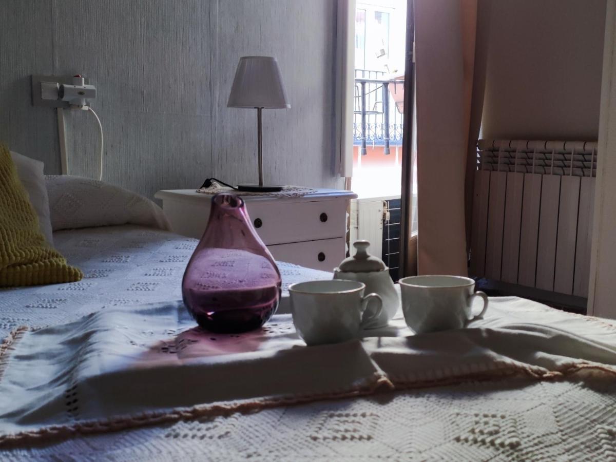 Hostal Romero Madrid Exterior photo
