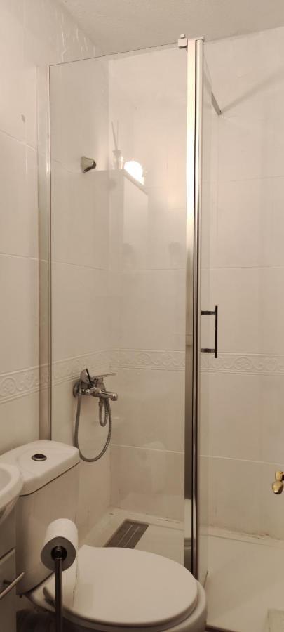 Hostal Romero Madrid Exterior photo
